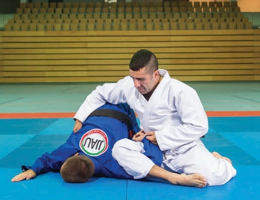 Clef omoplate - Reglement Ne Waza